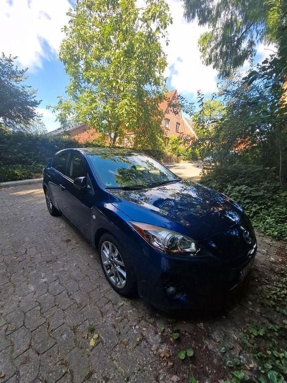 Blau Gebraucht 2013 Mazda 3 Edition Limousine | 7.600 € (Guter Preis) - Bild 1/4