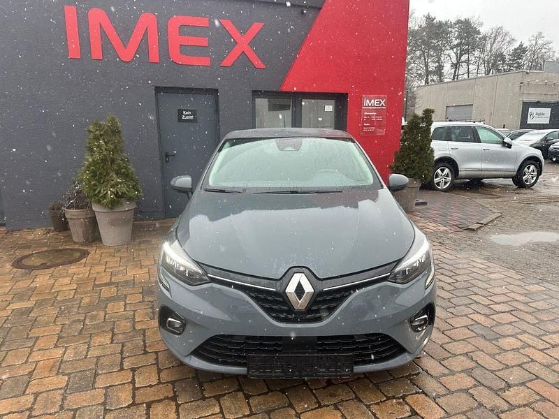 Gebraucht Renault Clio V Business 91 PS (66 kW) 2022 Grau Kleinwagen