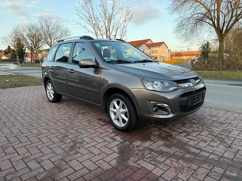 Gebraucht Lada Kalina 87 PS (63 kW) 2016 Braun Kombi