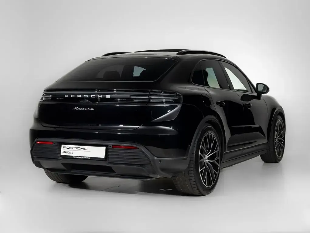 Gebraucht Porsche Macan 449 PS (330 kW) 2024 Schwarz SUV