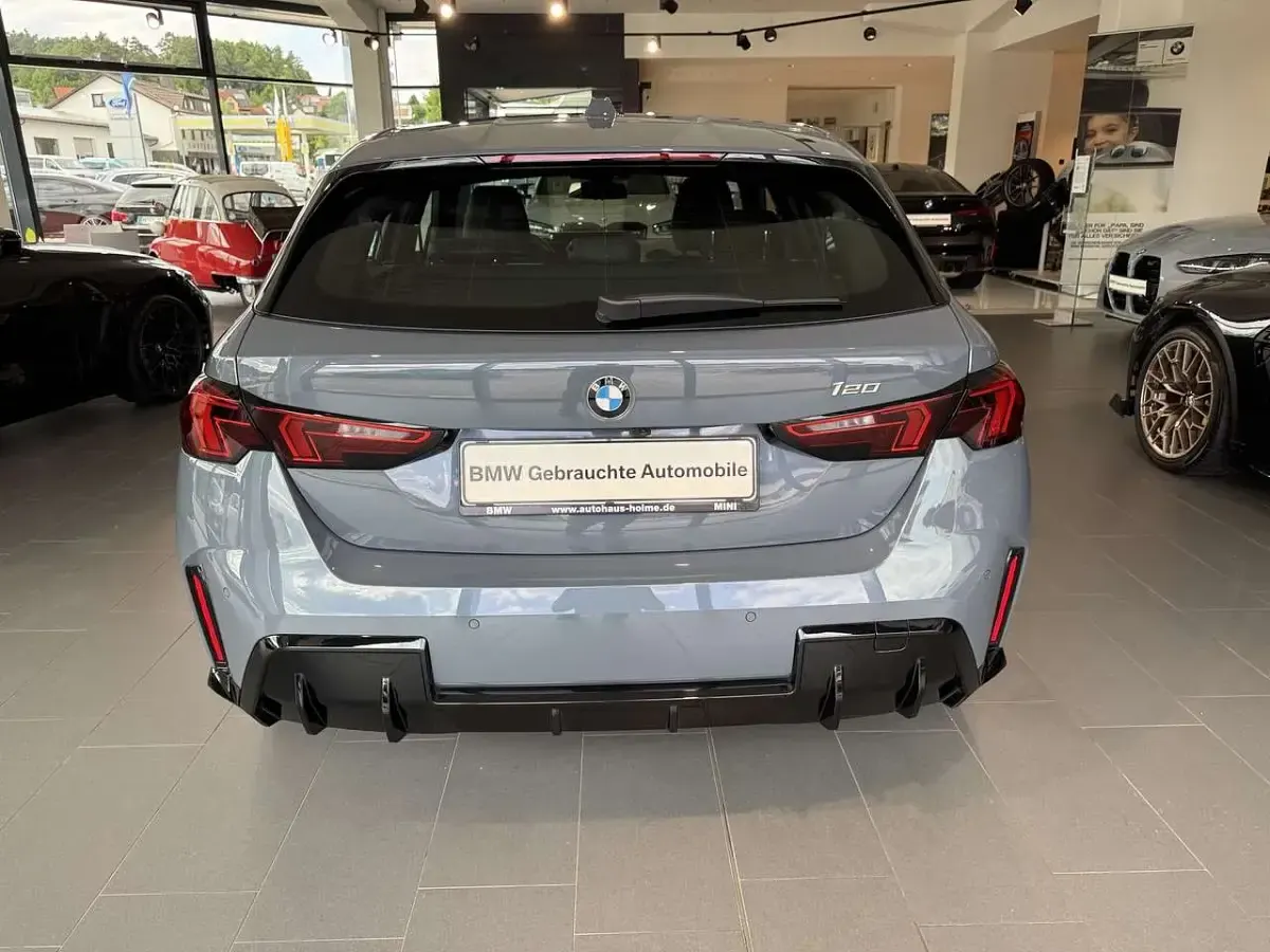 Gebraucht BMW 120 M Sport 170 PS (125 kW) 2024 Grau Kleinwagen
