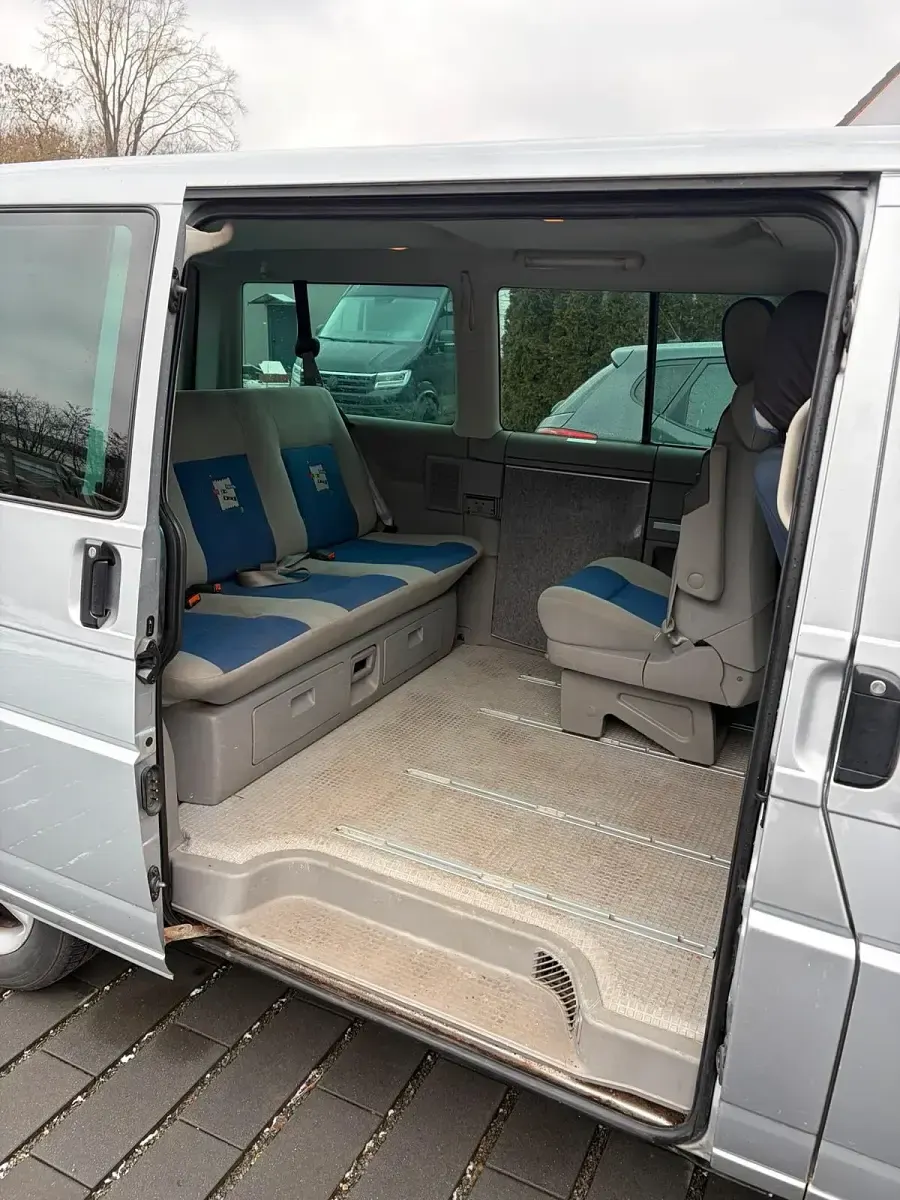 Gebraucht VW Multivan 102 PS (75 kW) 2003 Silber Van / Kleinbus