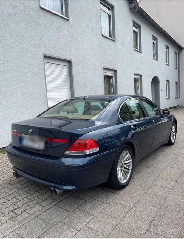 Andere farben Gebraucht 2002 BMW 735 Limousine | 4.000 € (Fairer Preis) - Bild 1/4