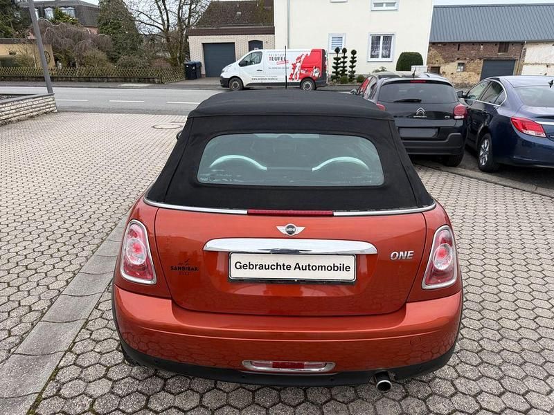 Gebraucht Mini One Cabriolet 98 PS (72 kW) 2011 Orange Cabrio