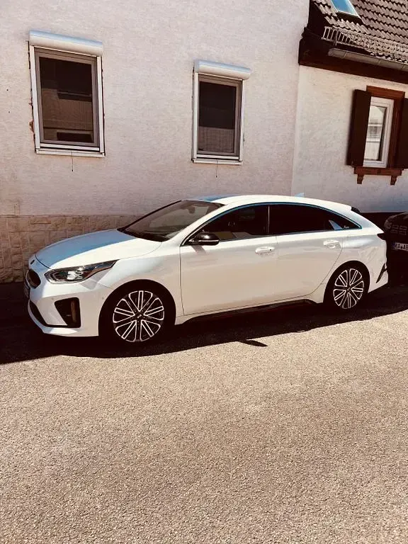 Gebraucht Kia ProCeed GT 204 PS (150 kW) 2019 Silber Kombi