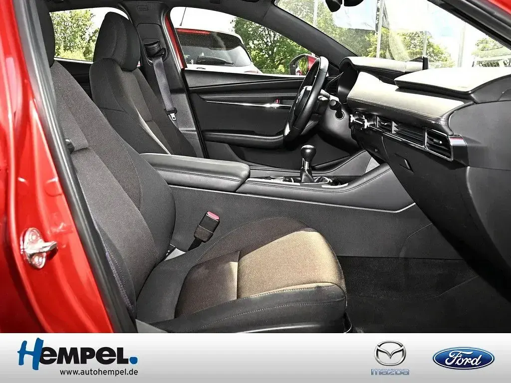 Gebraucht Mazda 3 Selection 122 PS (89 kW) 2019 Rot / soul red crystal (metallic) Limousine