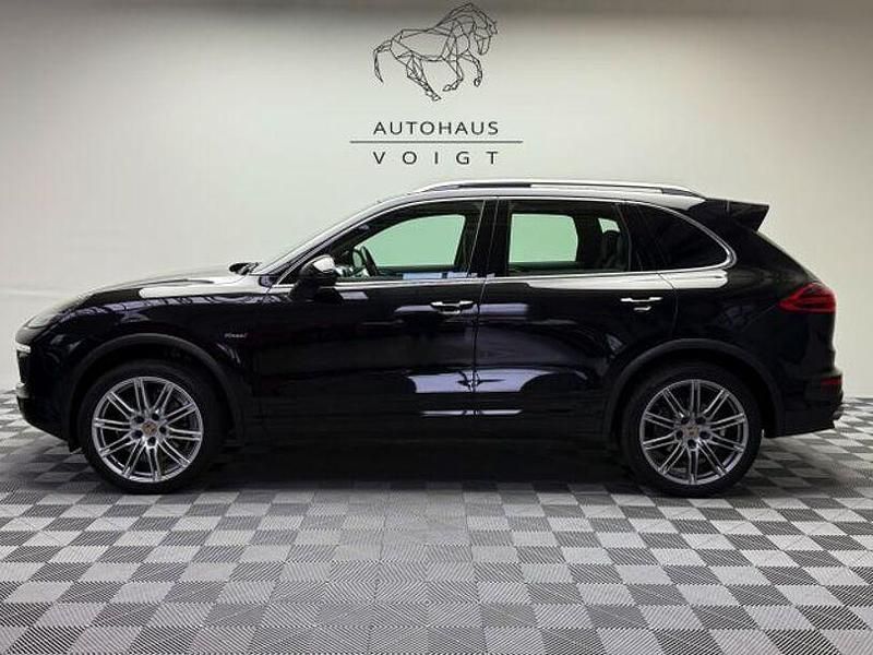 Schwarz Gebraucht 2015 Porsche Cayenne SUV | 41.000 € (Teuer) - Bild 1/4
