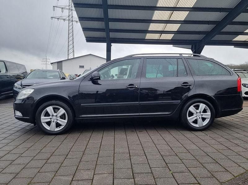 Gebraucht Skoda Octavia 140 PS (102 kW) 2013 Schwarz Limousine