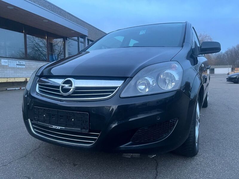 Black metallic Gebraucht 2013 Opel Zafira Family Van / Kleinbus | 3.999 € (Guter Preis) - Bild 1/4