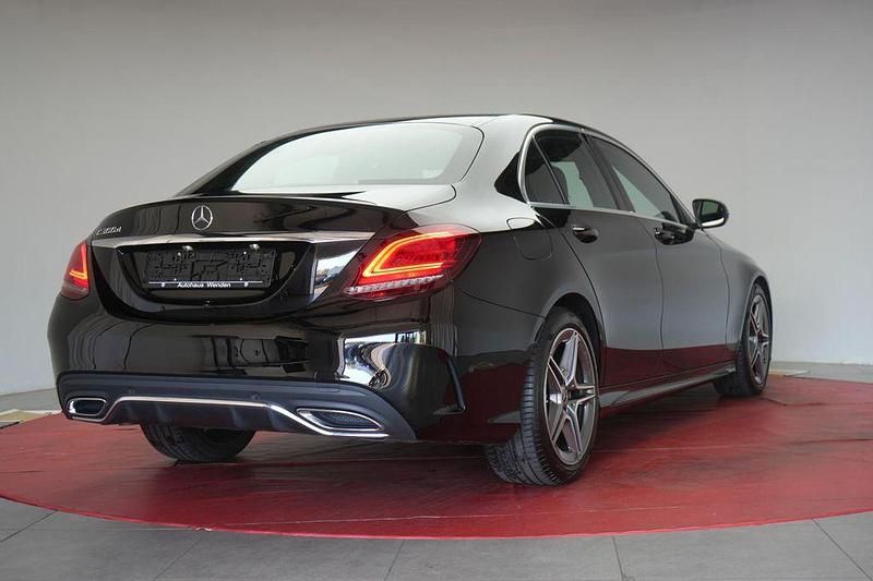 Gebraucht Mercedes C300 AMG 245 PS (180 kW) 2021 Schwarz Limousine