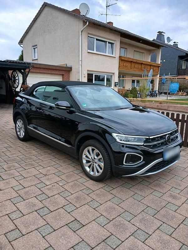Gebraucht VW T-Roc Cabriolet 110 PS (80 kW) 2024 Schwarz Cabrio
