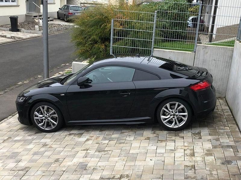 Gebraucht Audi TT S-Line 245 PS (180 kW) 2023 Schwarz