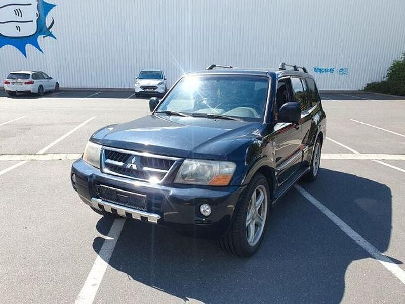 Schwarz Gebraucht 2006 Mitsubishi Pajero SUV | 7.990 € (Teuer) - Bild 1/4