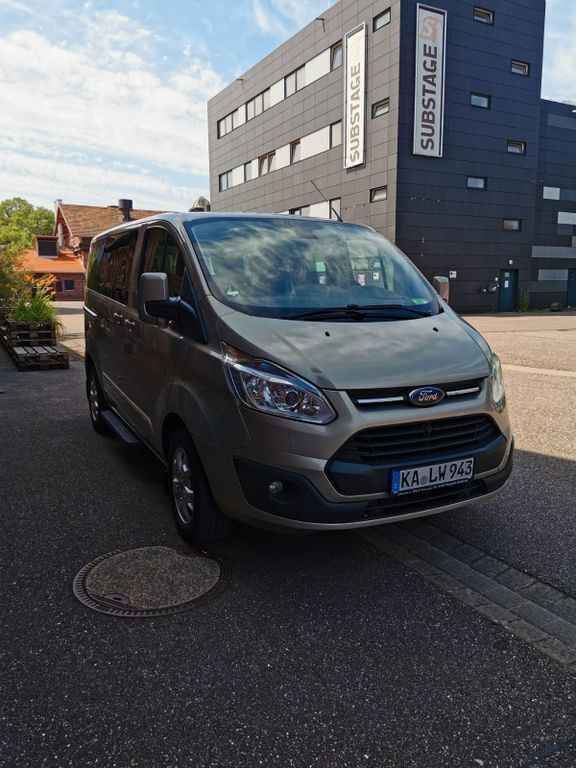 Gold Gebraucht 2015 Ford Tourneo Custom Titanium Van / Kleinbus | 13.999 € (Superpreis) - Bild 1/4
