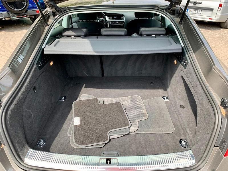 Gebraucht Audi A5 Sportback Performance 150 PS (110 kW) 2015 Grau Kleinwagen