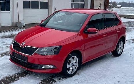 Gebraucht Skoda Fabia Joy 105 PS (77 kW) 2016 Rot Limousine