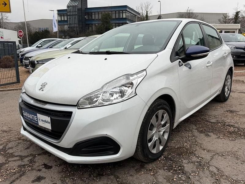 Gebraucht Peugeot 208 Access 68 PS (50 kW) 2017 Weiß Kleinwagen