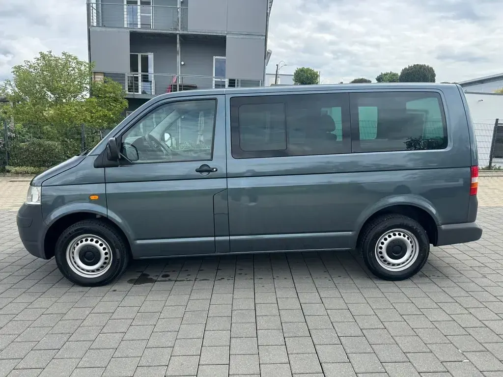 Gebraucht VW Transporter 174 PS (127 kW) 2007 Grau Van