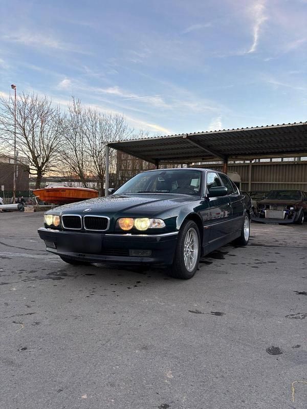 Second-hand BMW 728 193 CP (141 kW) 1999 Verde Berlinǎ