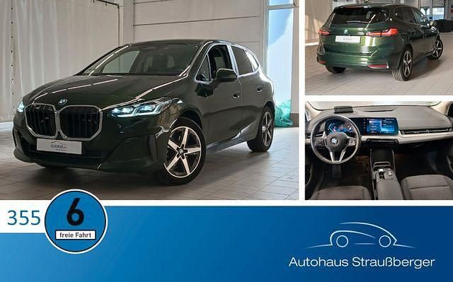 Grün Gebraucht 2024 BMW 218 Active Tourer Luxury Line Van / Kleinbus | 25.990 € (Superpreis) - Bild 1/4