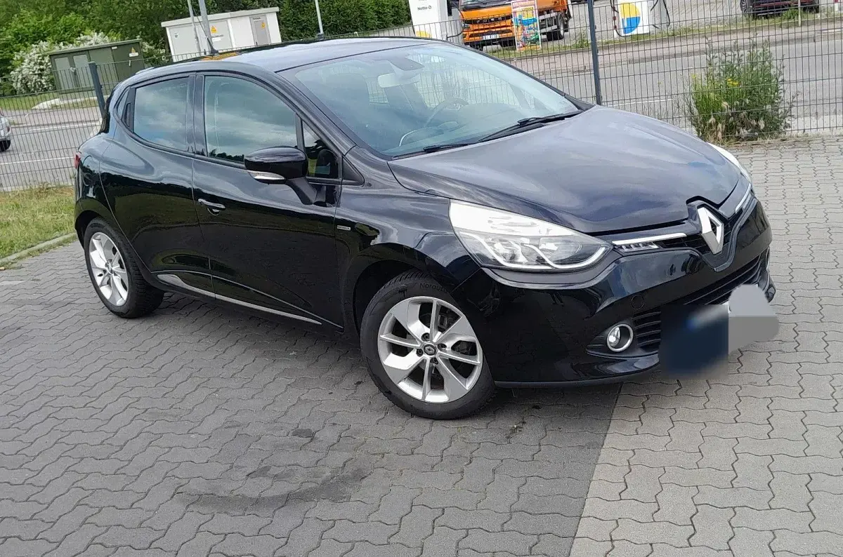 Gebraucht Renault Clio LIMITED 73 PS (53 kW) 2016 Schwarz Kleinwagen