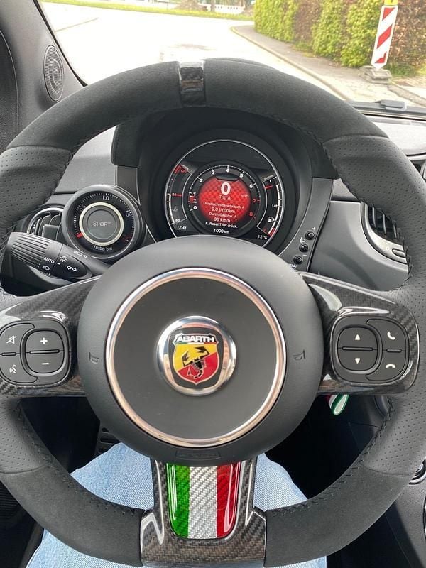 Gebraucht Abarth 695 Competizione 180 PS (132 kW) 2023 Orange Kleinwagen