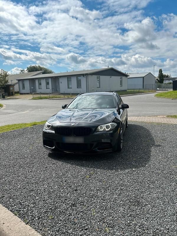 Gebraucht BMW 530 M Performance 286 PS (210 kW) 2013 Grau Kombi