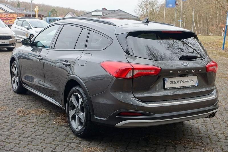 Gebraucht Ford Focus Active 125 PS (91 kW) 2021 Grau Limousine