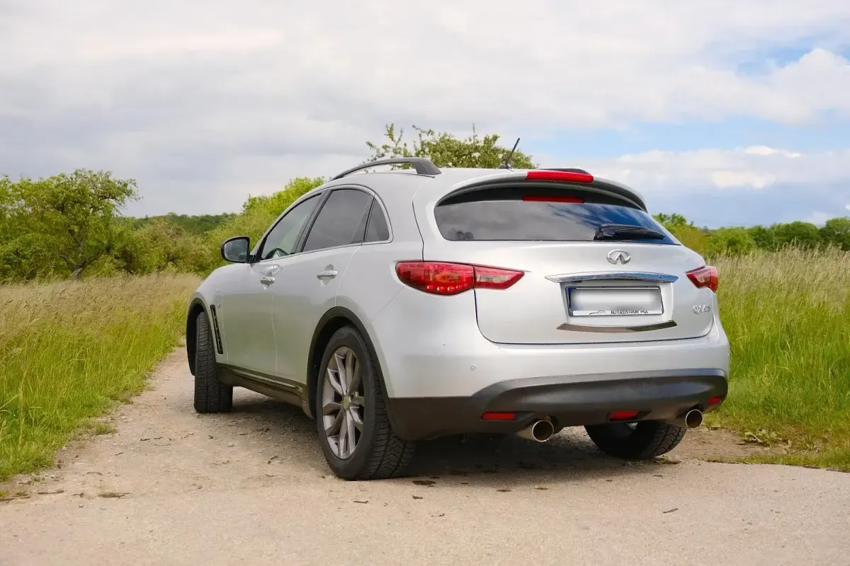 Gebraucht Infiniti QX70 S Design 320 PS (235 kW) 2018 Silber SUV
