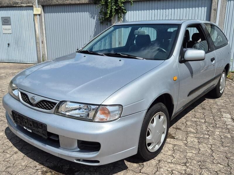 Silber Gebraucht 1998 Nissan Almera Limousine | 2.499 € (Fairer Preis) - Bild 1/4