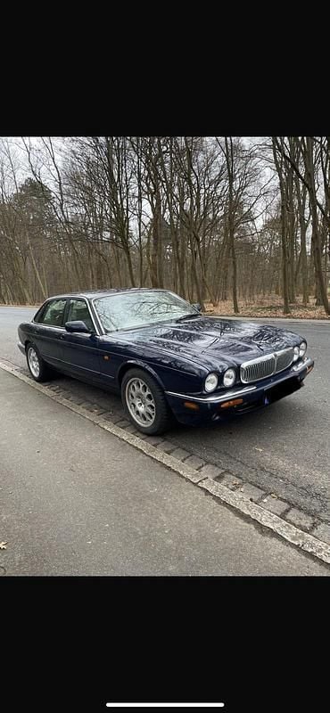 Gebraucht Jaguar XJ8 237 PS (174 kW) 1999 Blau Limousine