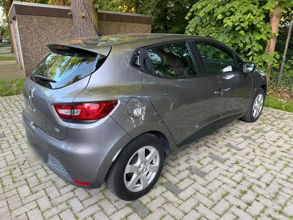 Gebraucht Renault Clio 73 PS (53 kW) 2014 Grau Kleinwagen