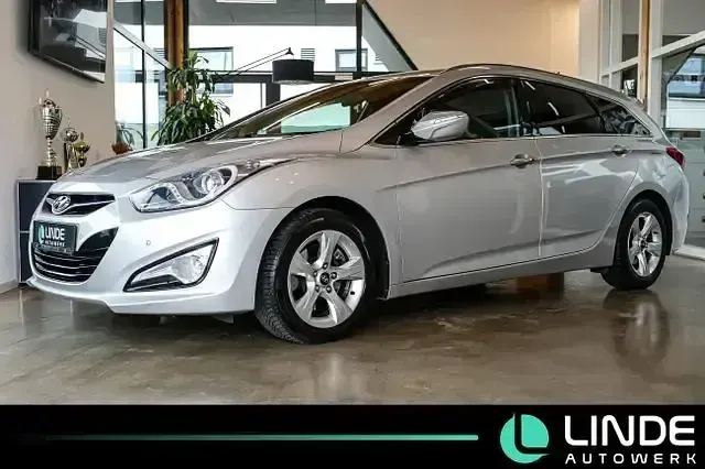Używany Hyundai i40 Style 177 KM (130 kW) 2011 Kombi