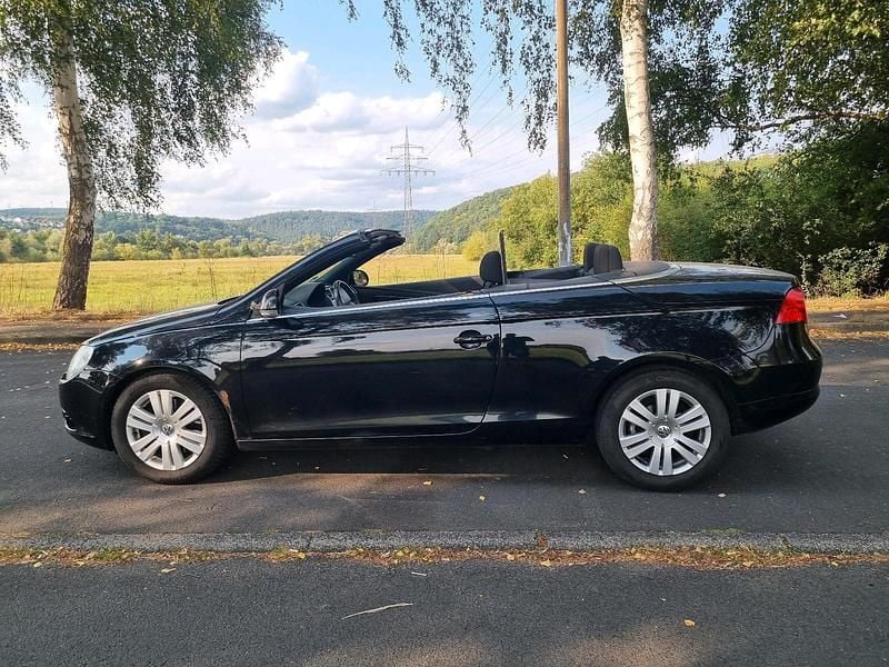 Schwarz Gebraucht 2007 VW Eos Cabrio | 2.499 € (Fairer Preis) - Bild 1/4