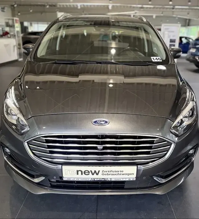 Gebraucht Ford S-MAX Titanium 190 PS (139 kW) 2020 Grau Van / Kleinbus