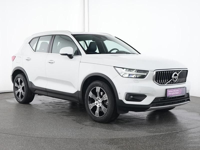 Gebraucht Volvo XC40 Inscription 197 PS (144 kW) 2022 Crystal white SUV