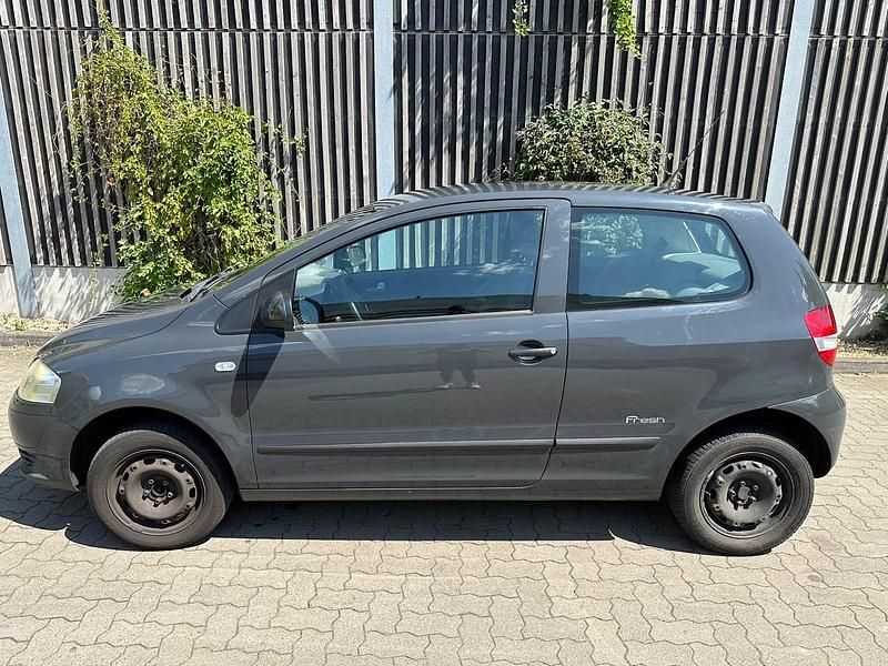 Second-hand VW Fox 55 CP (40 kW) 2008 Gri Hatchback