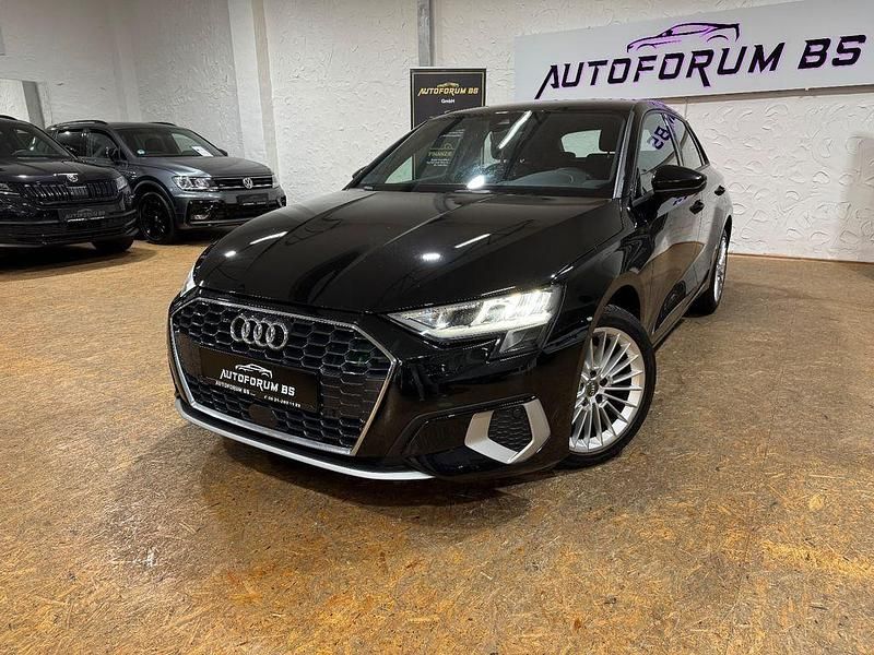 Schwarz Gebraucht 2020 Audi A3 Sportback Ambiente Kleinwagen | 22.490 € (Guter Preis) - Bild 1/4