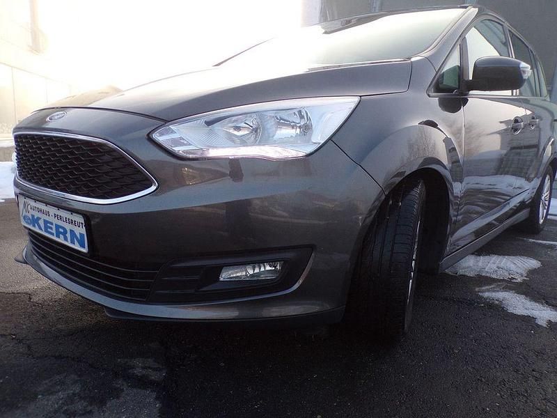 Grau Gebraucht 2018 Ford Grand C-Max Trend Van / Kleinbus | 12.400 € (Fairer Preis) - Bild 1/4