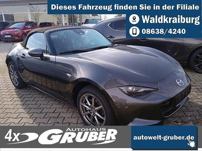 Neu Mazda MX5 Exclusive 132 PS (97 kW) 2026 Machine gray Cabrio