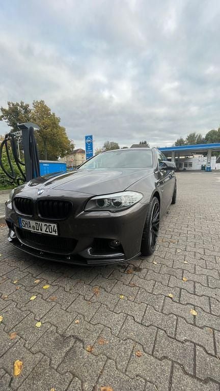Gebraucht 2013 BMW 520 Sport Line Limousine | 9.999 € (Superpreis) - Bild 1/4