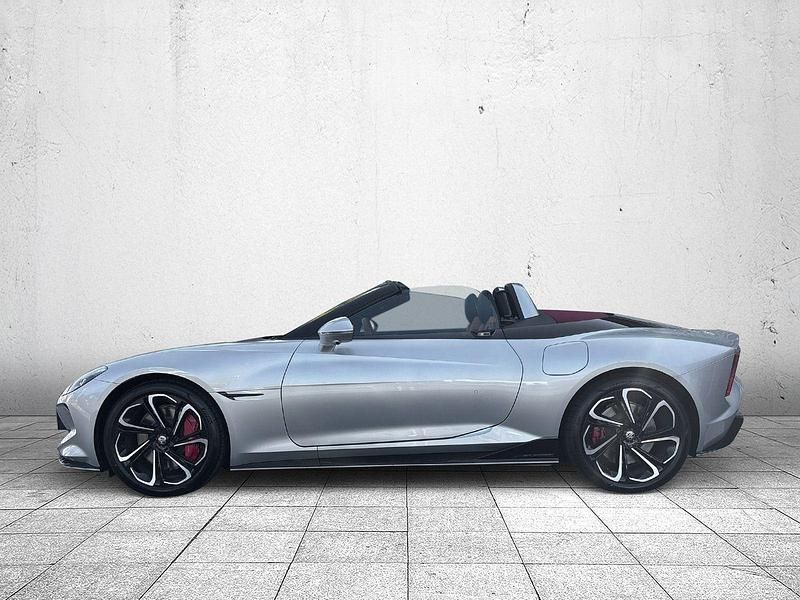 Neu MG Cyberster 375 kW (510 PS) 2025 Silber Cabrio