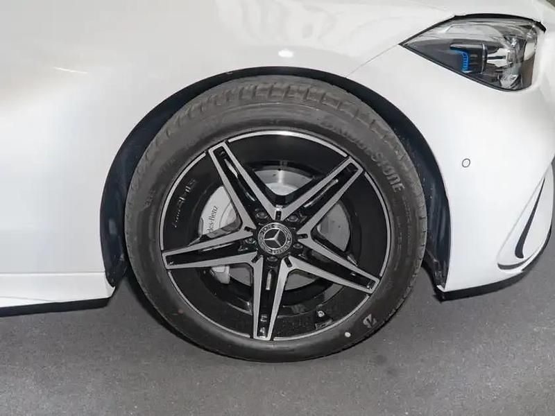 Gebraucht Mercedes C200 AMG 204 PS (150 kW) 2025 Weiss unilack polarweiss Limousine