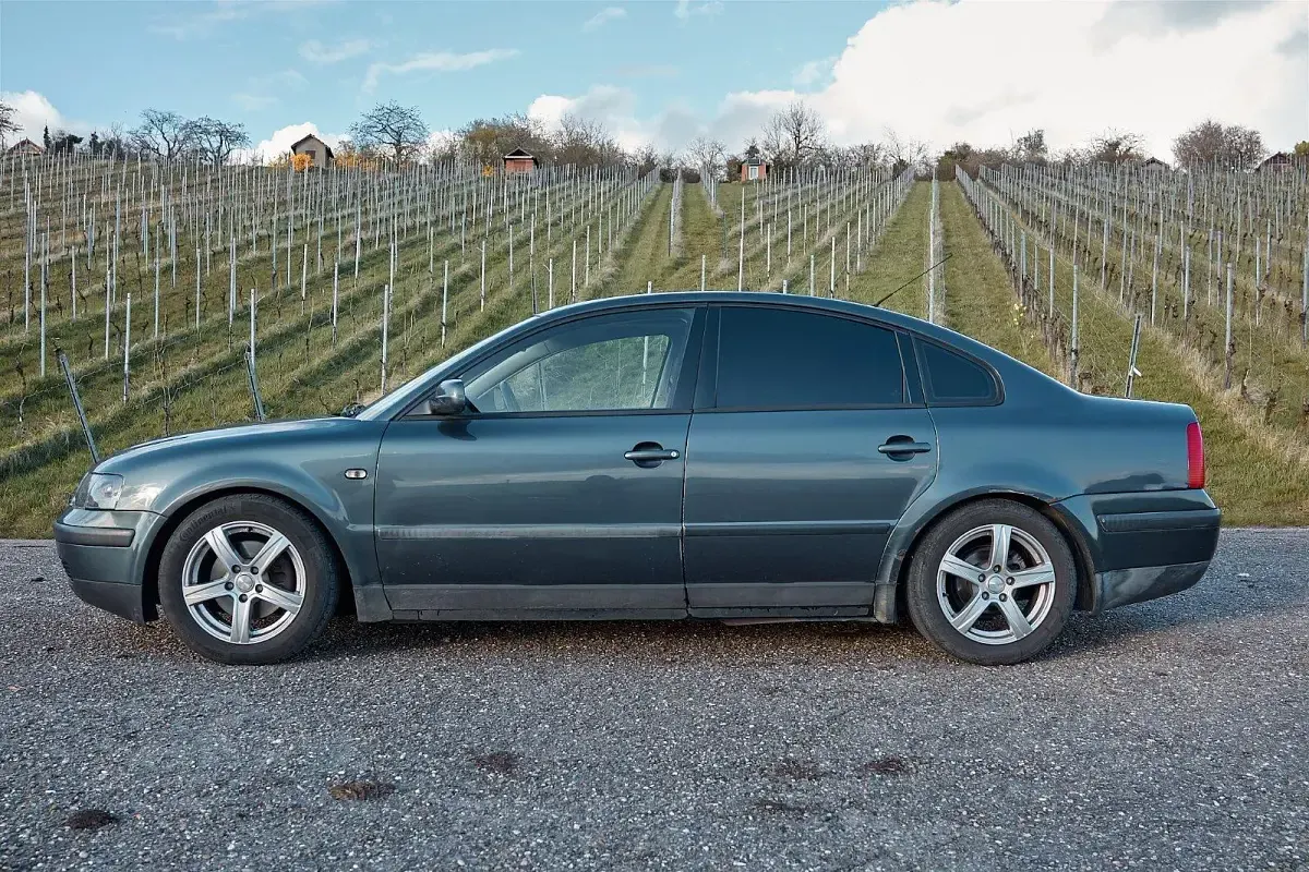 Second-hand VW Passat 150 CP (110 kW) 1998 Berlinǎ