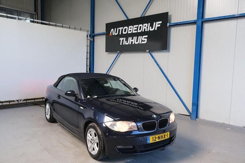 Blau Gebraucht 2010 BMW 118 Cabriolet Executive Cabrio | 4.450 € - Bild 1/4