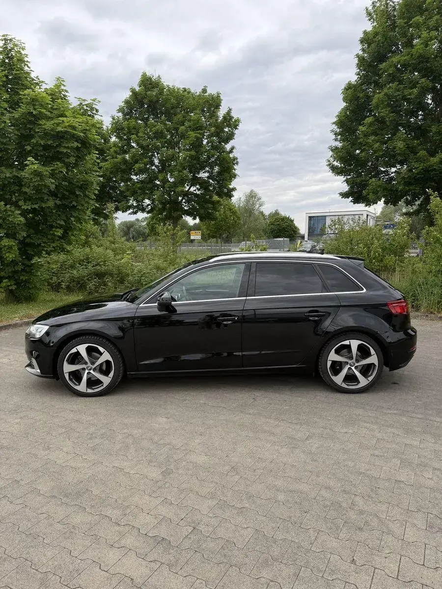 Gebraucht Audi A3 Ambiente 150 PS (110 kW) 2017 Schwarz Limousine