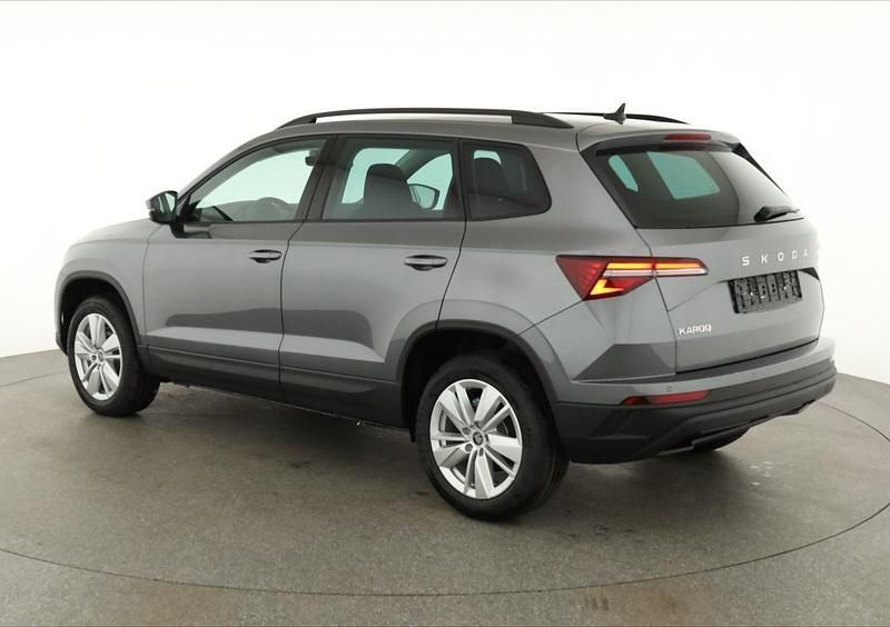 Neu Skoda Karoq Selection 150 PS (110 kW) 2025 Stahl grau SUV