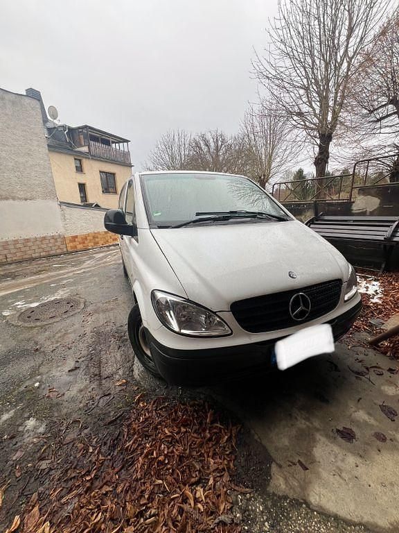 Weiß Gebraucht 2008 Mercedes Vito Van | 6.350 € - Bild 1/4