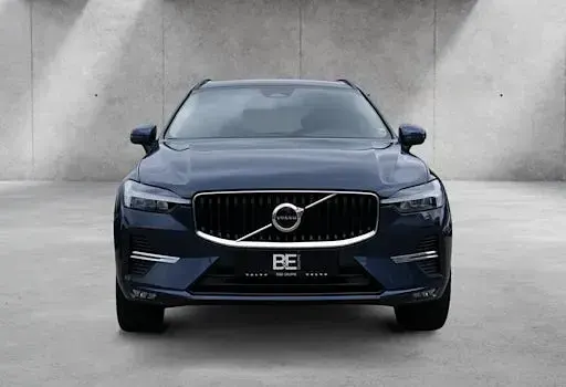 Gebraucht Volvo XC60 Core 197 PS (144 kW) 2022 Blau SUV