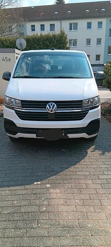 Second-hand VW Multivan 110 CP (80 kW) 2021 Alb Monovolum